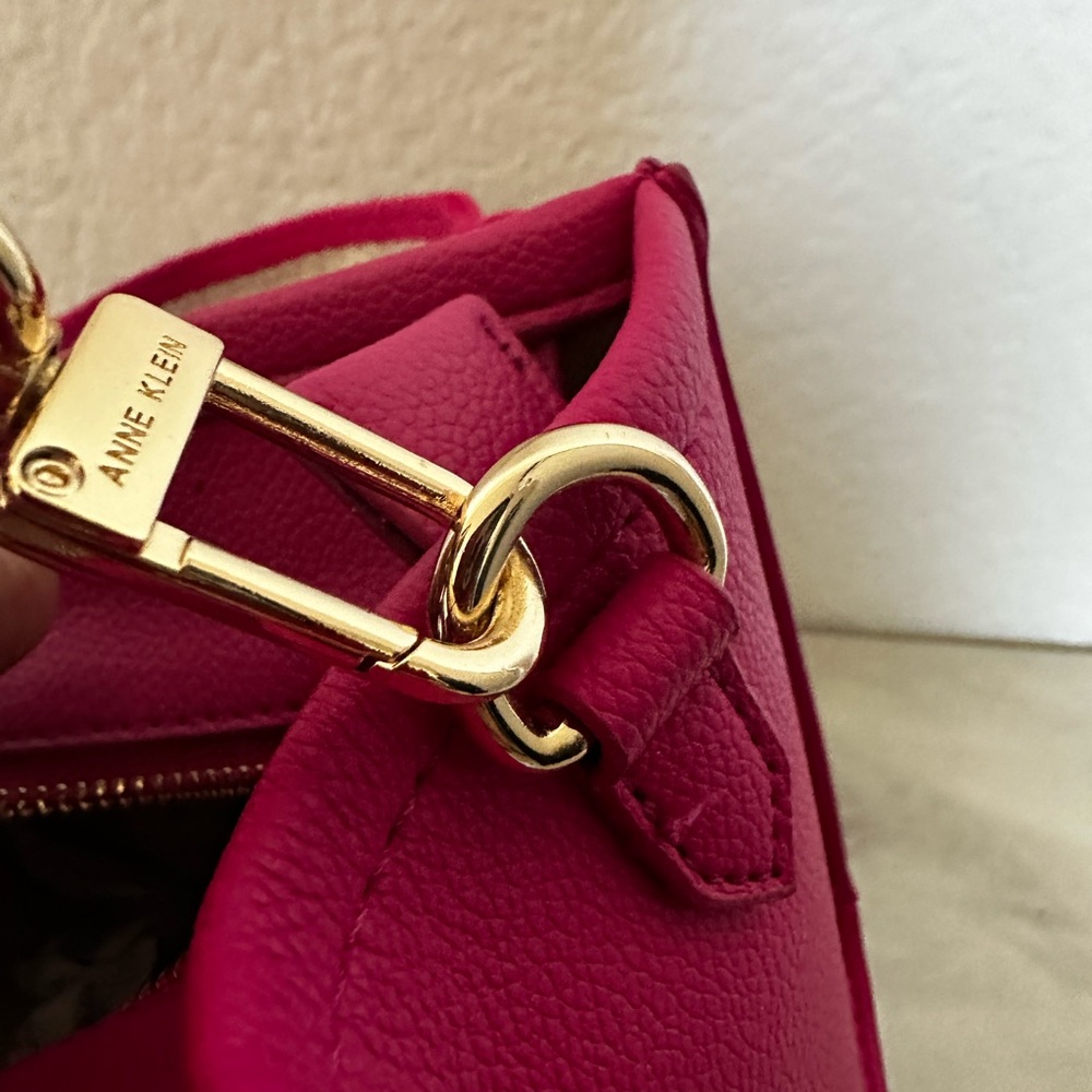 Anne Klein Hibiscus Crossbody Mini Tote with Cream/Gold Accents - Picture 6 of 7